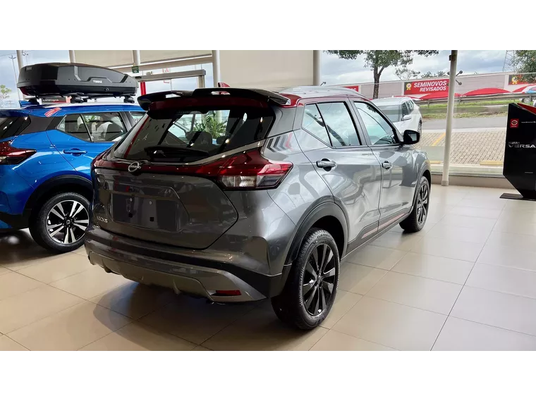 Nissan Kicks Cinza 8