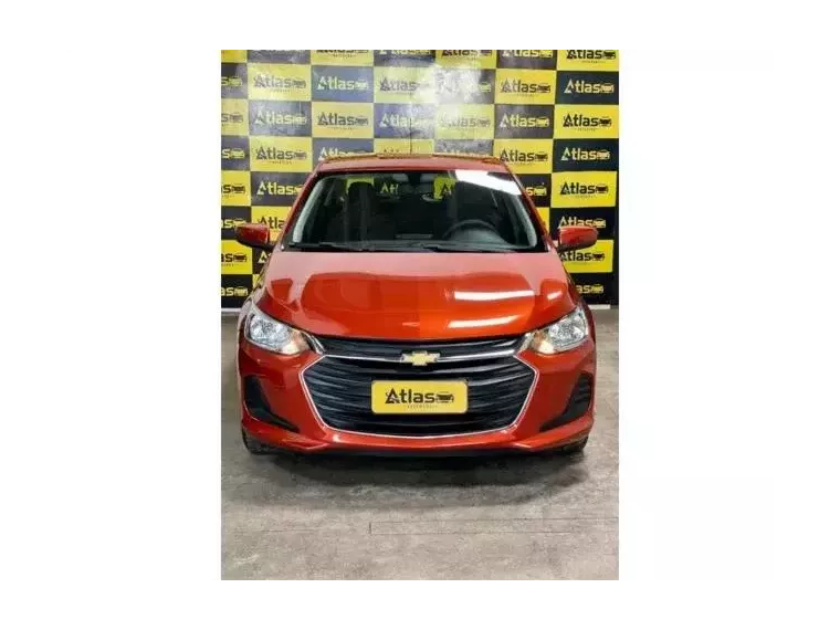 Chevrolet Onix Laranja 4