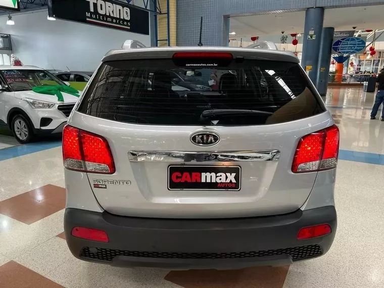 KIA Sorento Prata 4