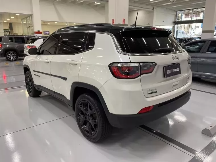 Jeep Compass Branco 10