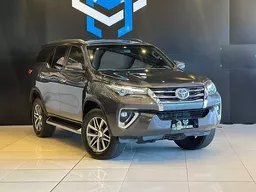 Toyota Hilux SW4