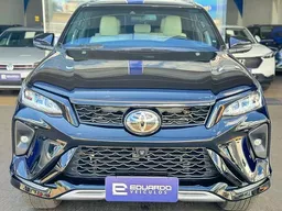 Toyota Hilux SW4