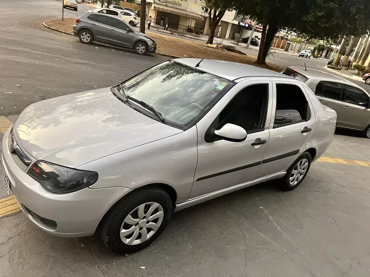 Fiat Siena Prata 7