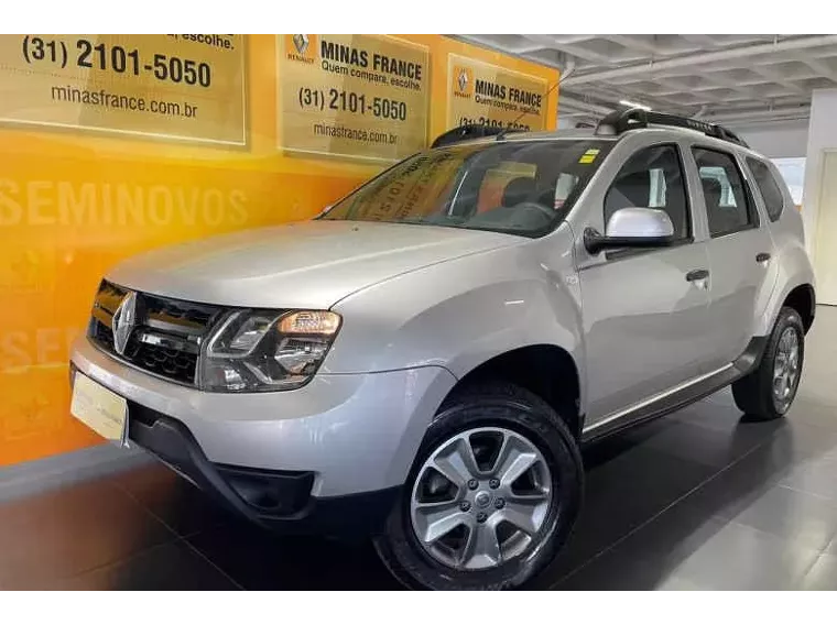 Renault Duster Prata 11