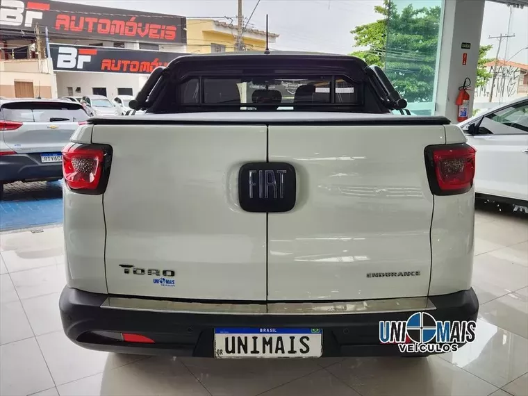 Fiat Toro Branco 7