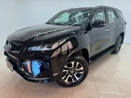 Toyota Hilux SW4