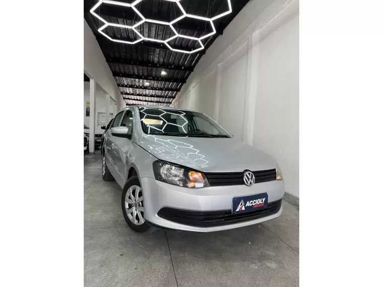 Volkswagen Gol Prata 2