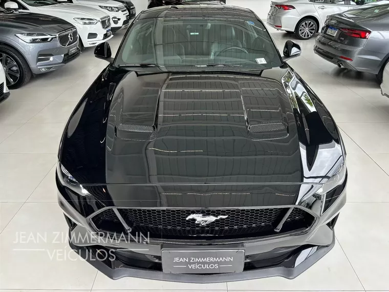 Ford Mustang Preto 17