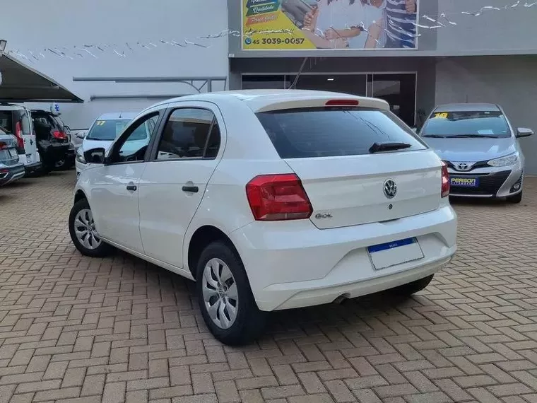 Volkswagen Gol Branco 5