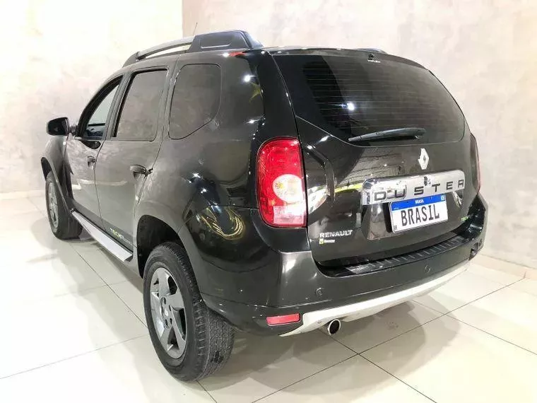 Renault Duster Preto 4