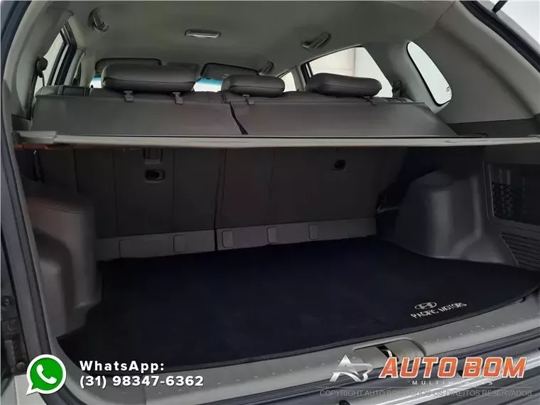 Hyundai Tucson Prata 18