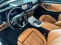 BMW 320i
