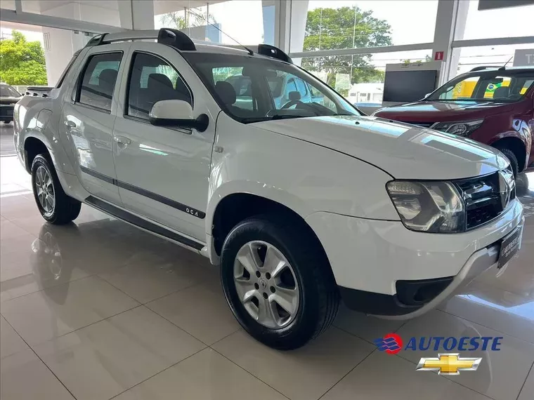 Renault Duster Oroch Branco 1