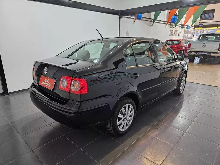 Volkswagen Polo Sedan Preto 10