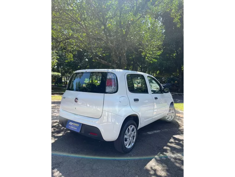 Fiat Uno Branco 1