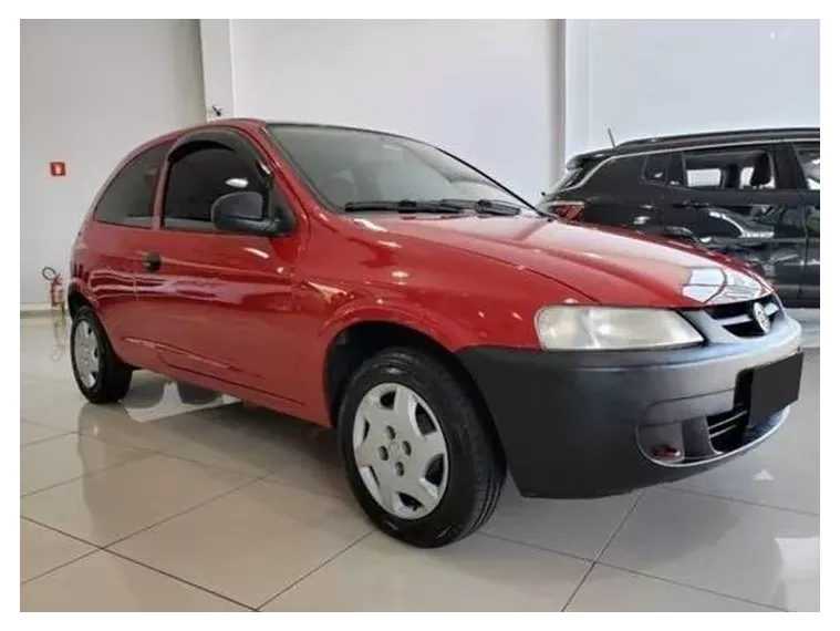 Chevrolet Celta Vermelho 4