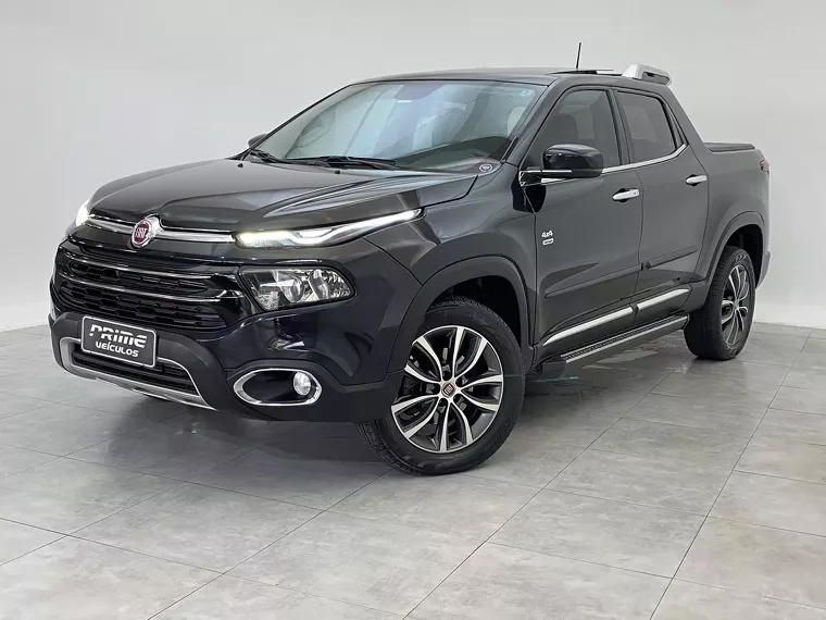 Fiat Toro Preto 16