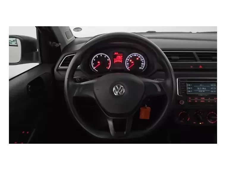 Volkswagen Voyage Branco 15