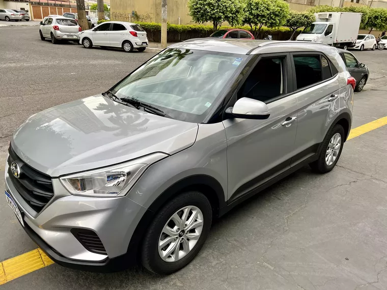 Hyundai Creta Prata 23