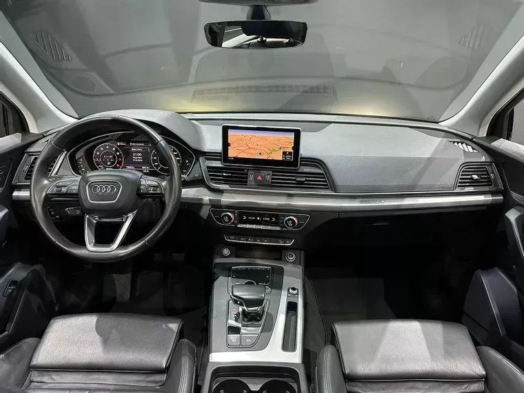 Audi Q5 Preto 14