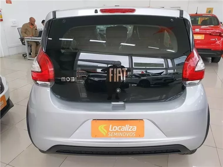 Fiat Mobi Prata 2