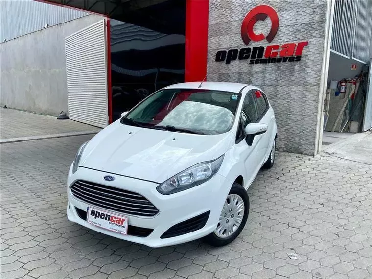 Ford Fiesta Branco 9