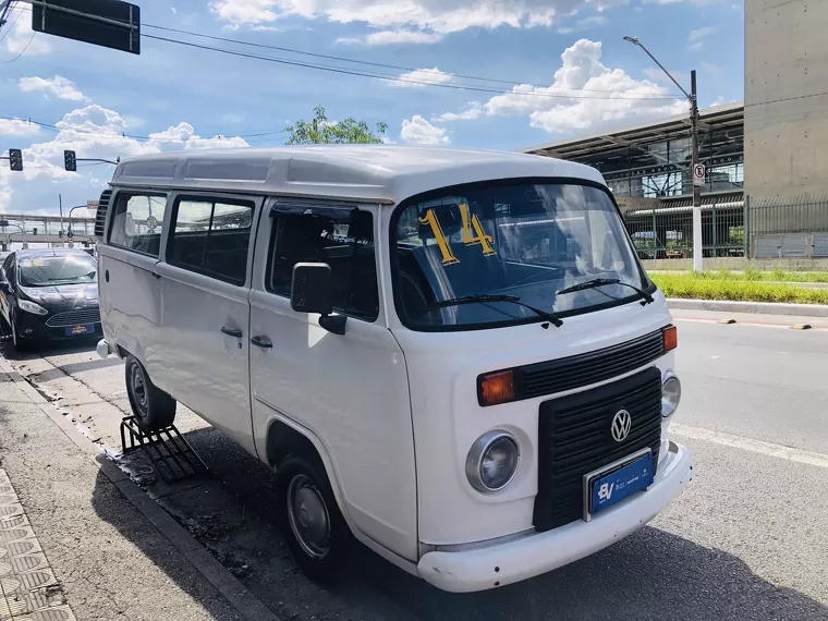 Volkswagen Kombi Branco 10