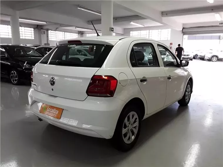 Volkswagen Gol Branco 9