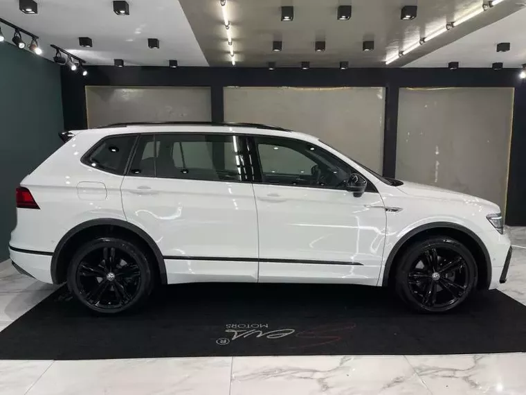 Volkswagen Tiguan Branco 4