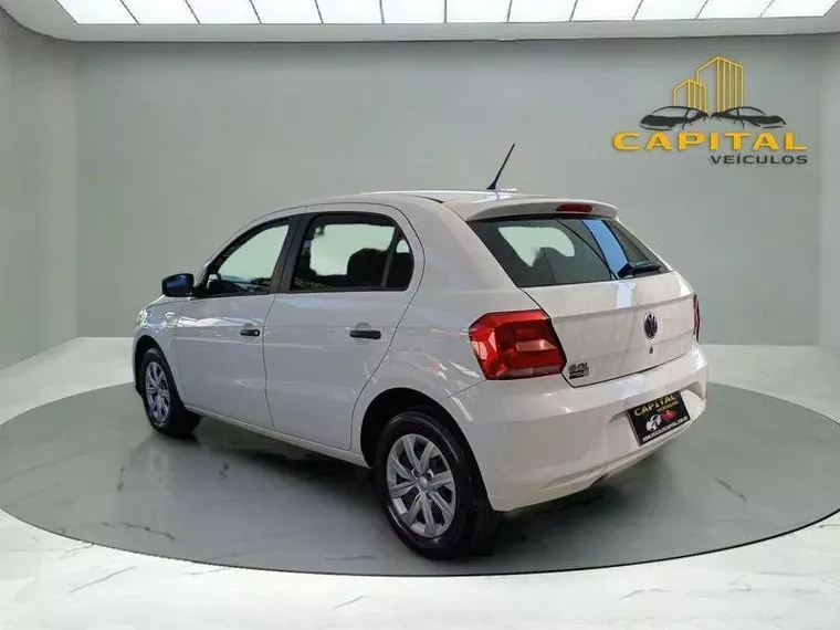 Volkswagen Gol Branco 5