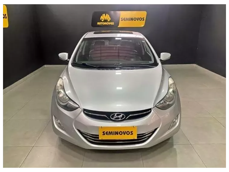 Hyundai Elantra Prata 1