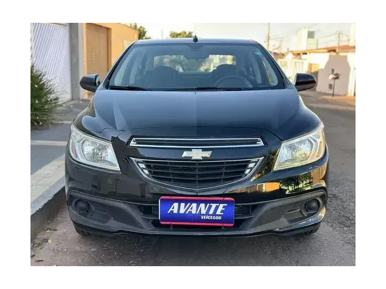 Chevrolet Prisma Preto 6