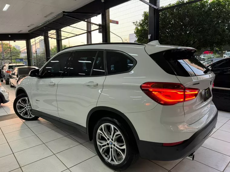 BMW X1 Branco 5