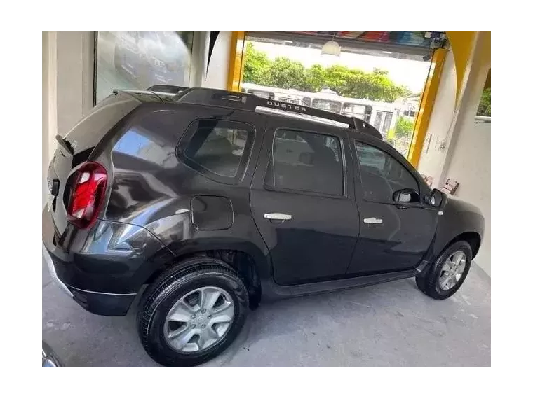 Renault Duster Preto 3