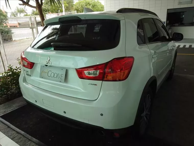 Mitsubishi ASX Branco 10