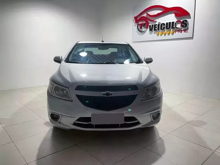 Chevrolet Prisma Prata 4