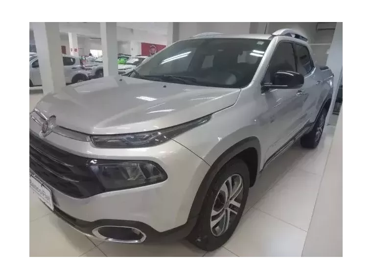 Fiat Toro Prata 1