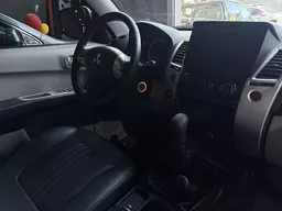 Mitsubishi L200 Savana