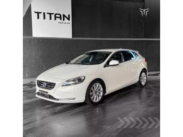 Volvo V40 Branco 9