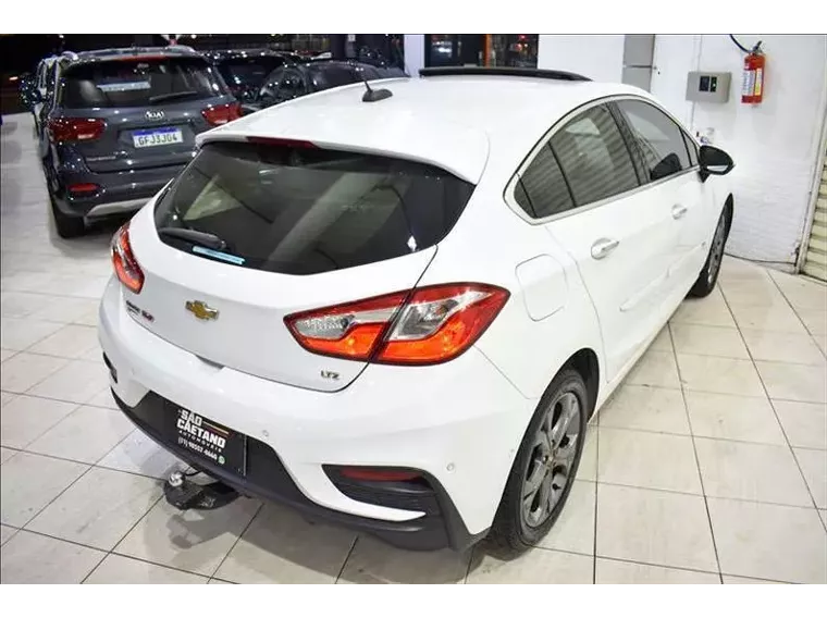 Chevrolet Cruze Branco 14