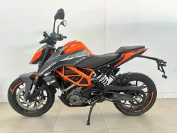 390