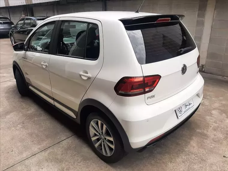 Volkswagen Fox Branco 13