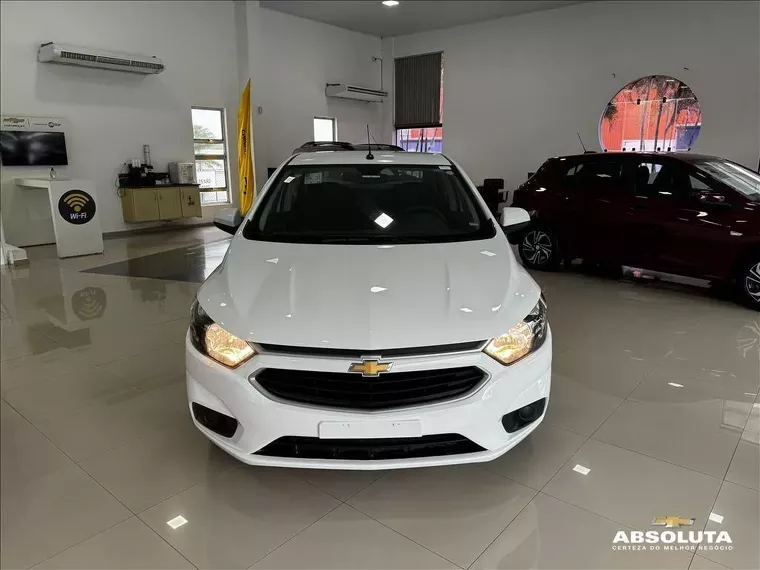 Chevrolet Prisma Branco 4