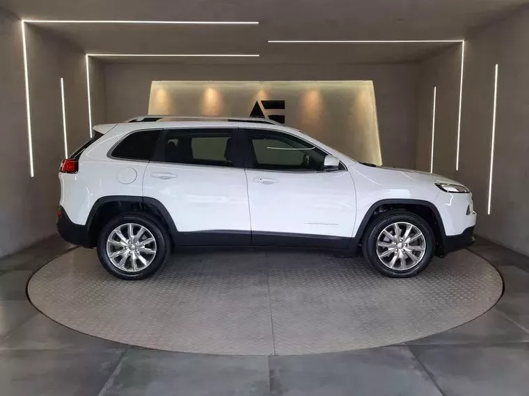 Jeep Cherokee Branco 4