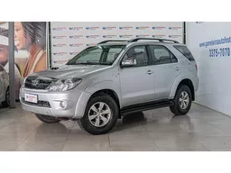 Toyota Hilux SW4