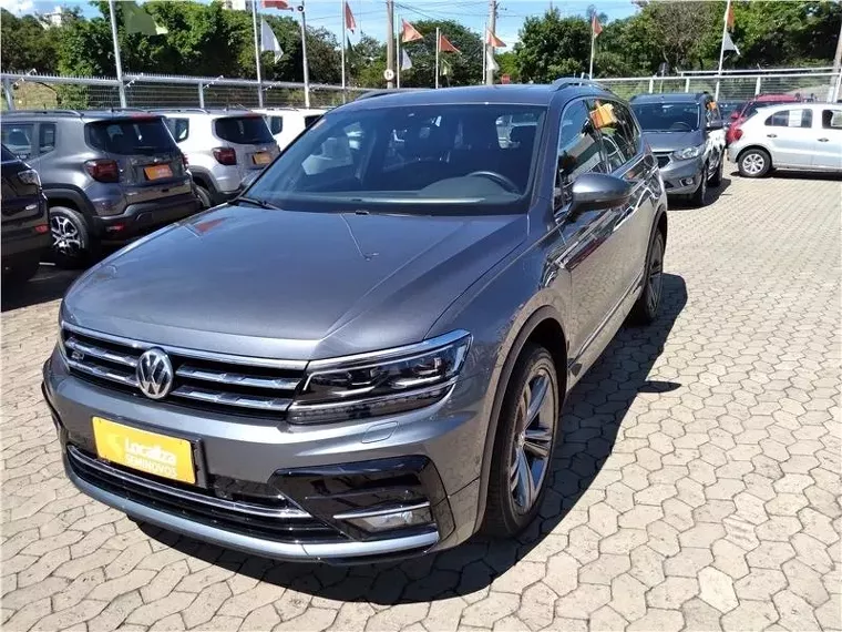 Volkswagen Tiguan Cinza 3