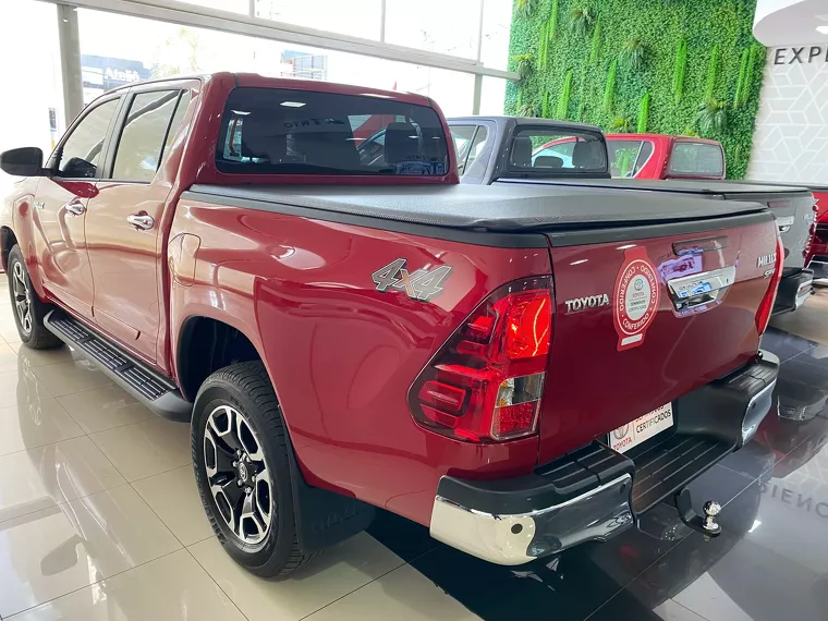 Toyota Hilux Vermelho 6