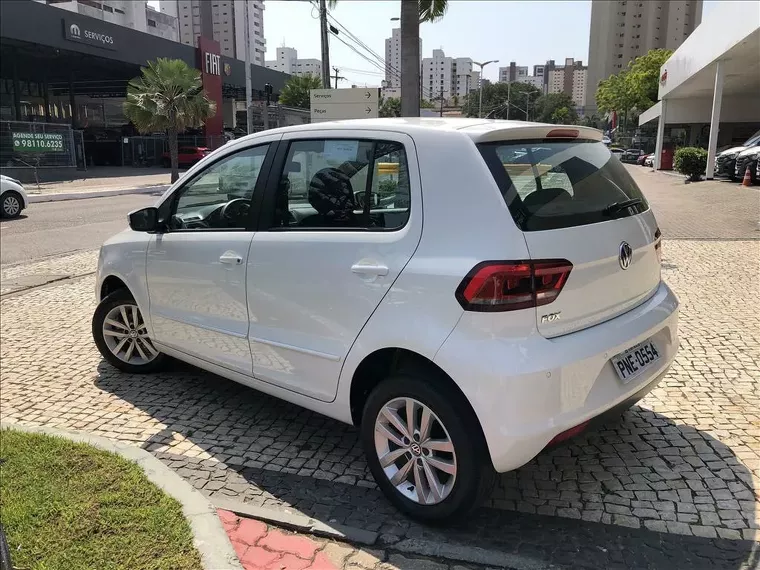 Volkswagen Fox Branco 5