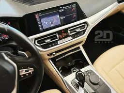 BMW 320i