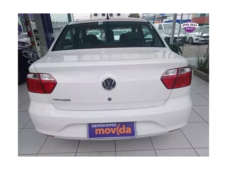 Volkswagen Voyage Branco 5